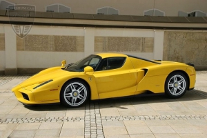 FERRARI Enzo Ferrari Coupé Novitec Rosso Tuning 