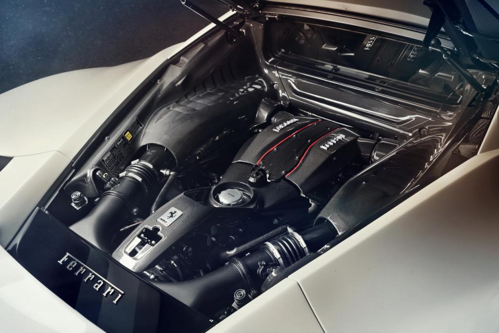 FERRARI 488 Pista Coupé/ Spider Novitec Rosso Tuning  FERRARI 488 Pista Coupé/ Spider Novitec Rosso Tuning