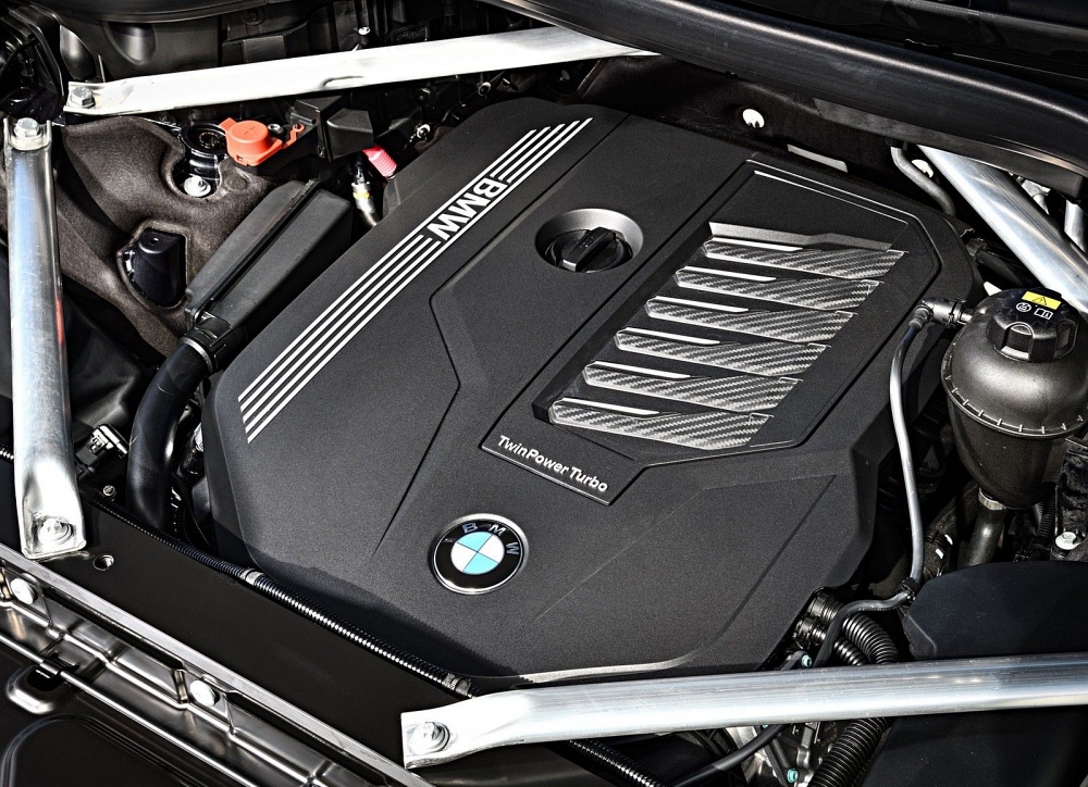 BMW X G07 X7 Larte Design Tuning  BMW X G07 X7 Larte Design Tuning