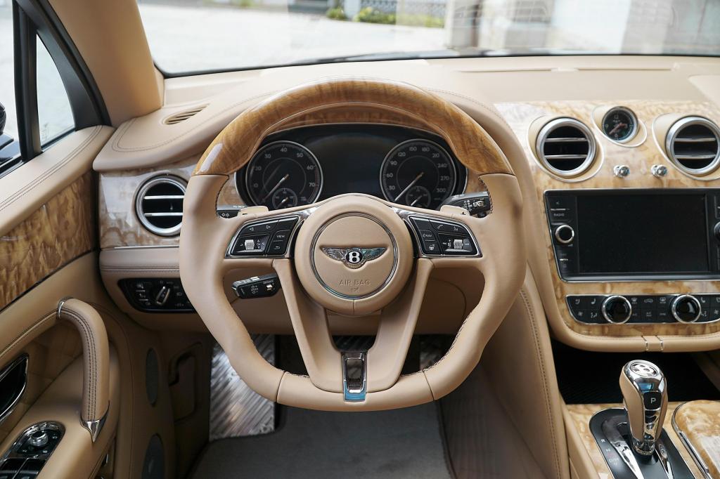 BENTLEY Bentayga SUV Mansory Tuning  BENTLEY Bentayga SUV Mansory Tuning