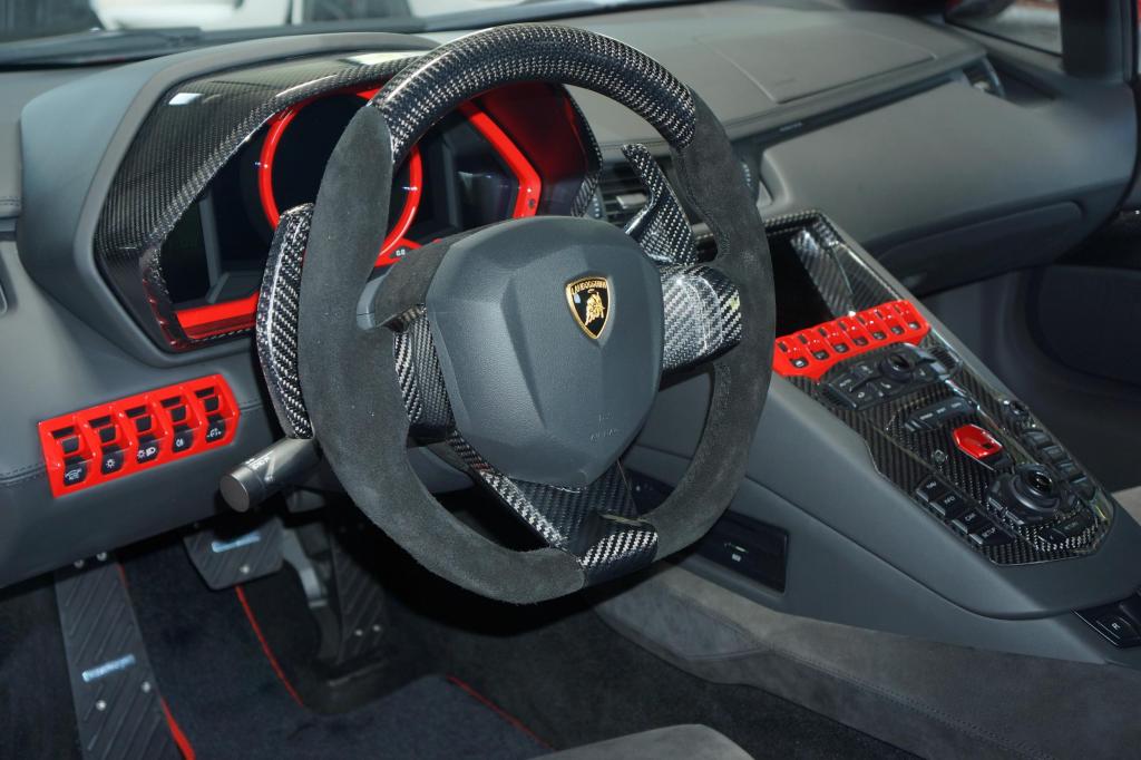 LAMBORGHINI Aventador S Coupé/Cabrio Mansory Tuning  LAMBORGHINI Aventador S Coupé/Cabrio Mansory Tuning