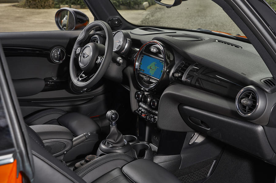 MINI MINI 2013- F56 MINI Coupé Premium Car Design Tuning  MINI MINI 2013- F56 MINI Coupé Premium Car Design Tuning