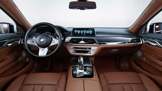 BMW 7 G11 / G12 Facelift M style Tuning  BMW 7 G11 / G12 Facelift M style Tuning