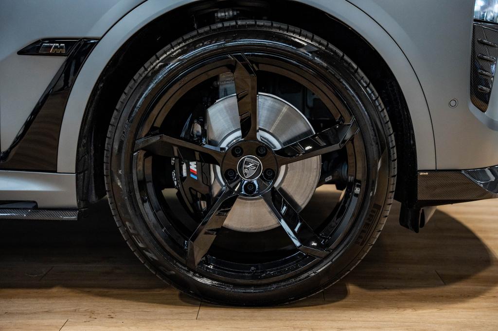 BMW X G07 X7 Larte Design Tuning  BMW X G07 X7 Larte Design Tuning
