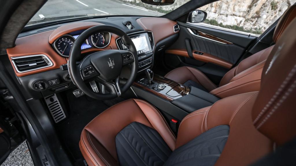 MASERATI Ghibli  Ghibli Limousine Mansory Tuning  MASERATI Ghibli  Ghibli Limousine Mansory Tuning